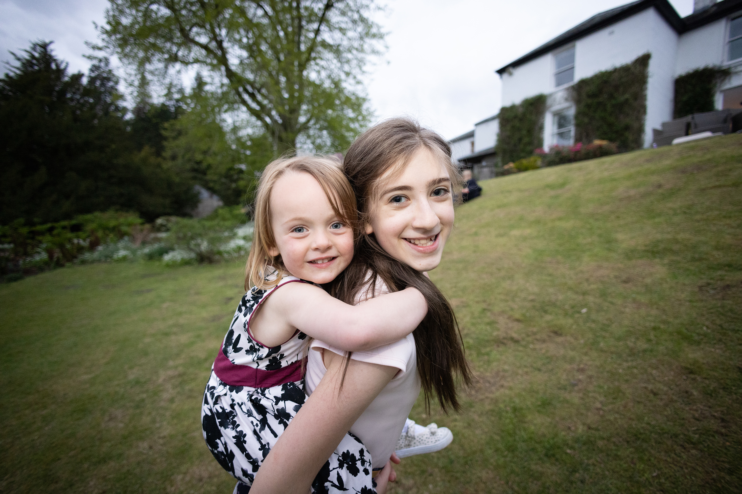 Children at the party for the wedding 