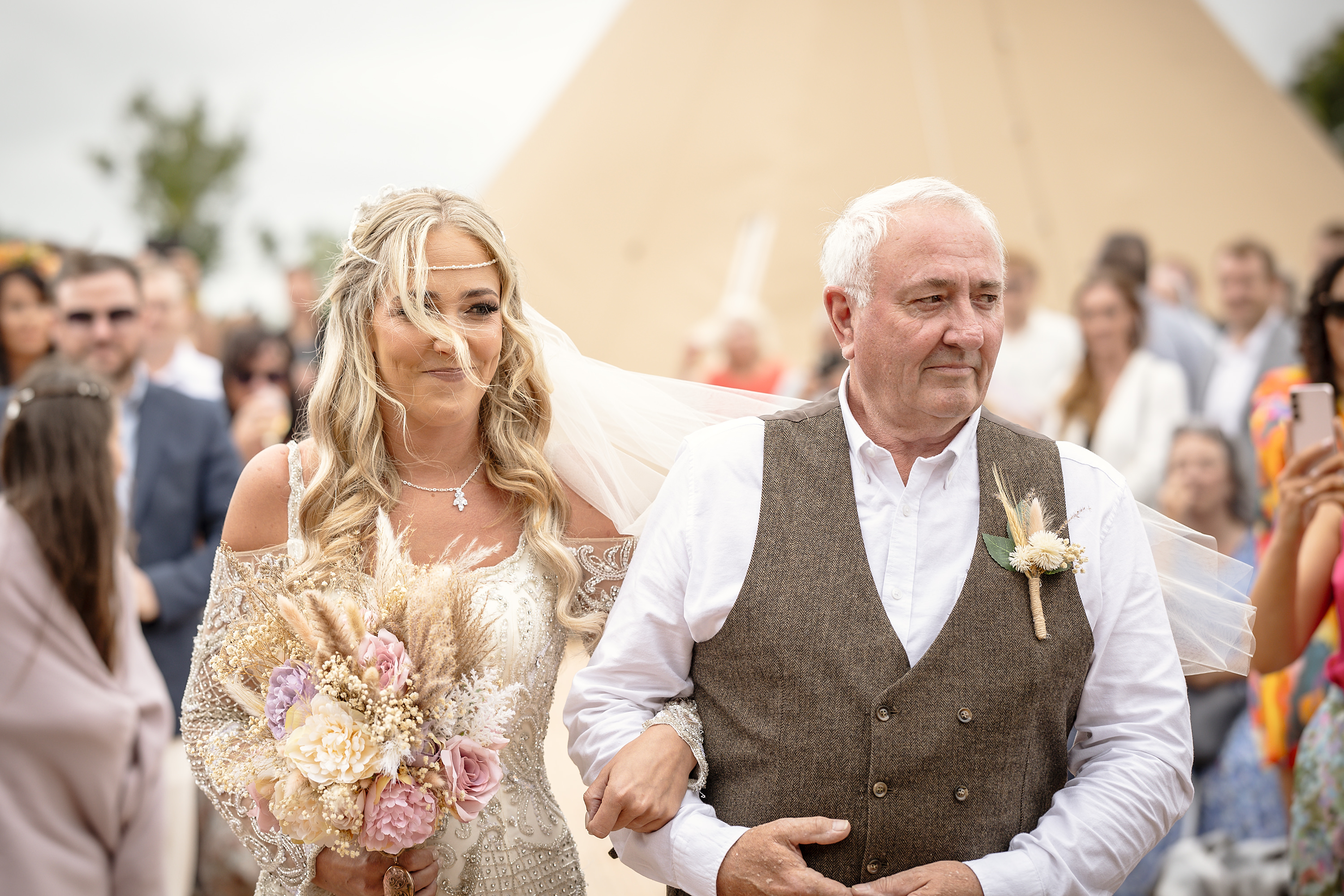 wedding photography at the den at four Acre
