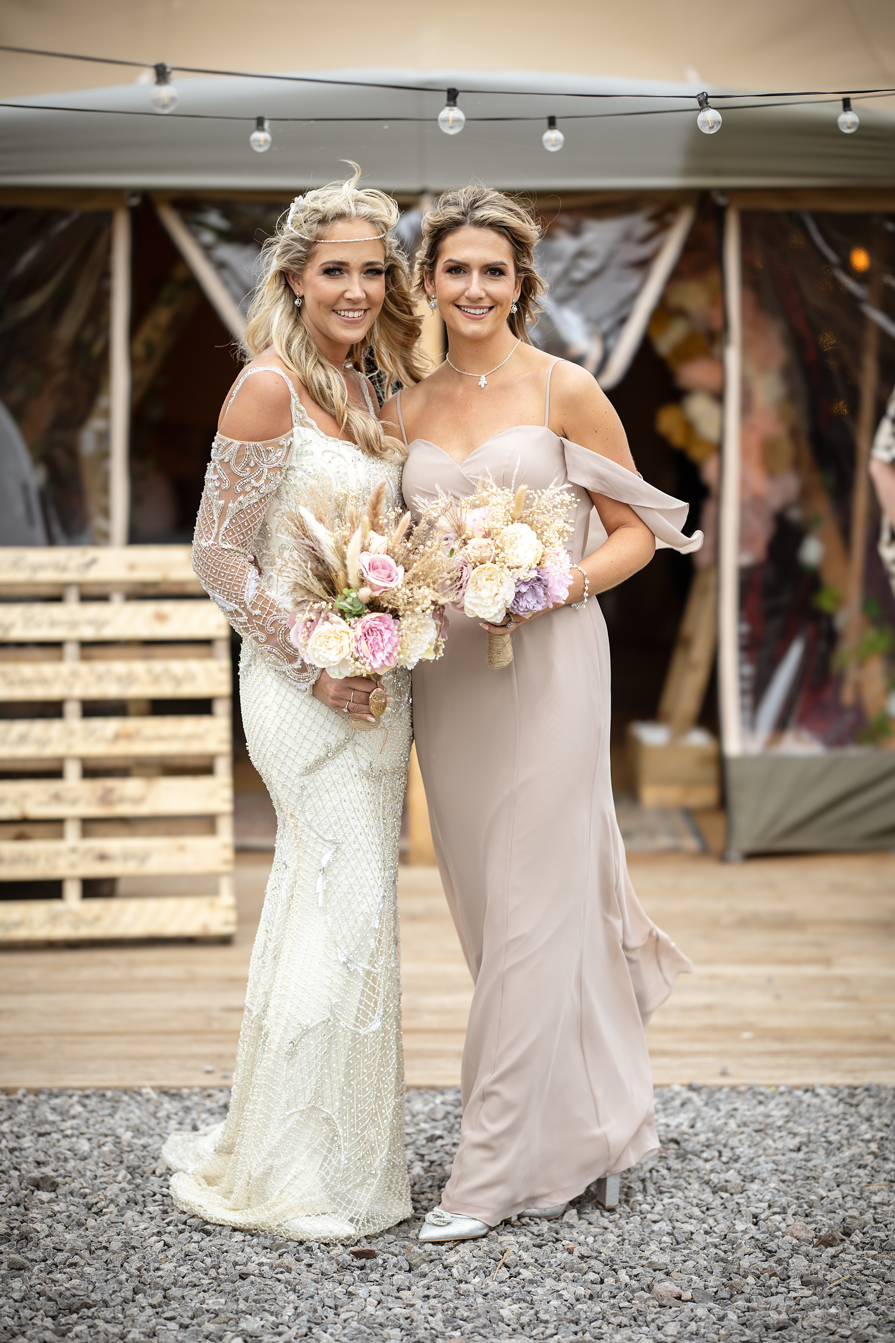 The bride and her bridesmaid 