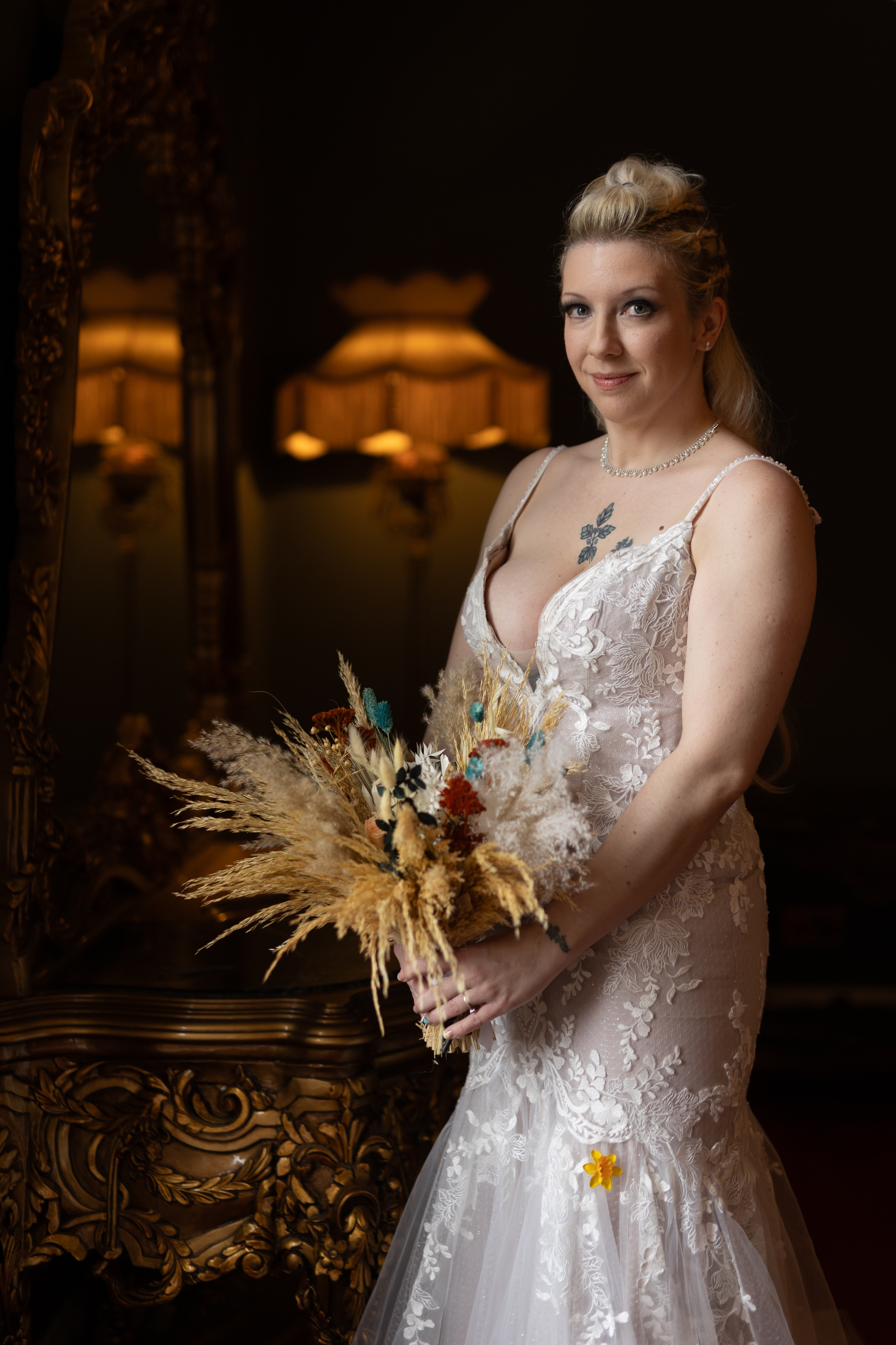 The bride shandi with her bouquet 