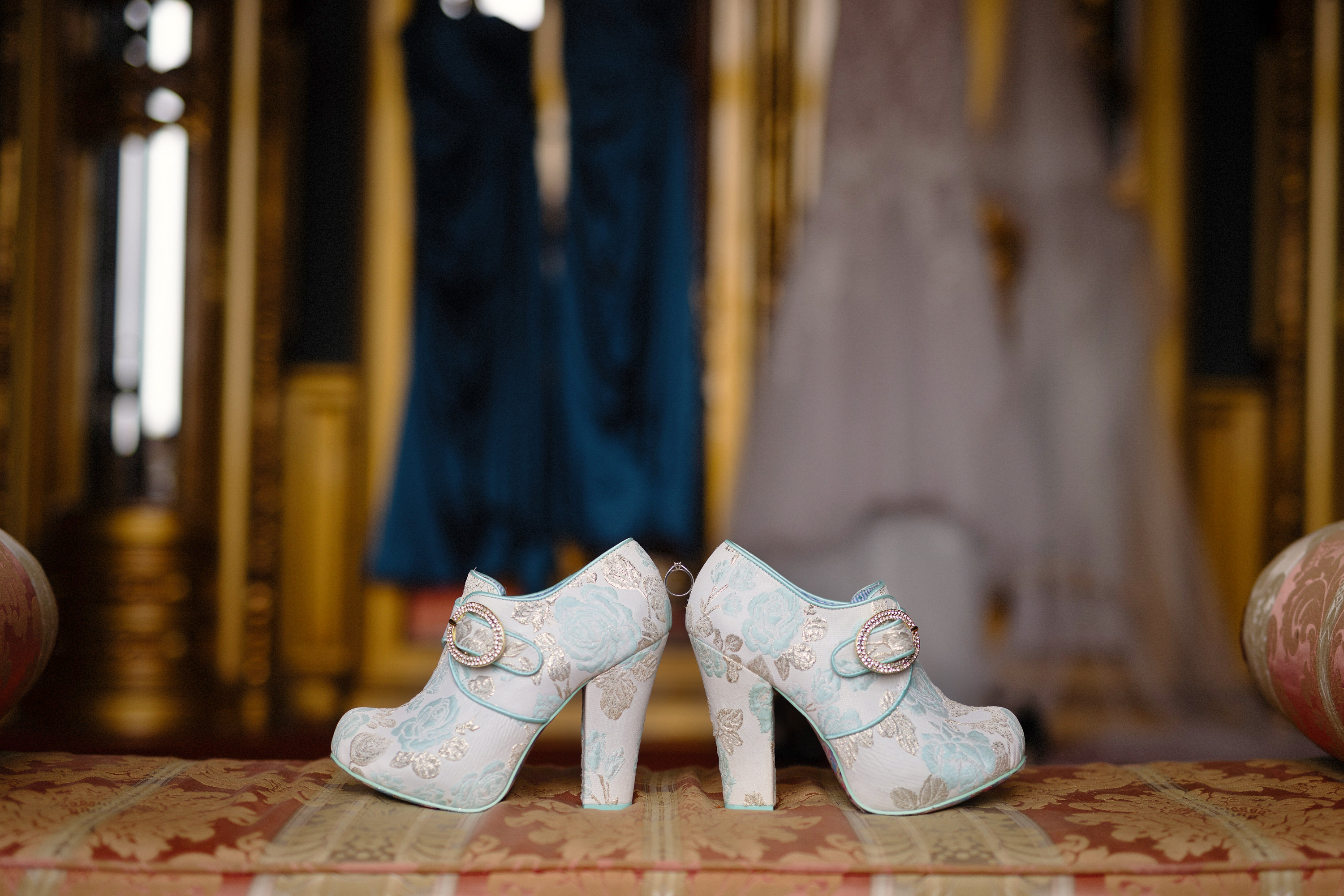 The Bride shoes with her engagement ring 