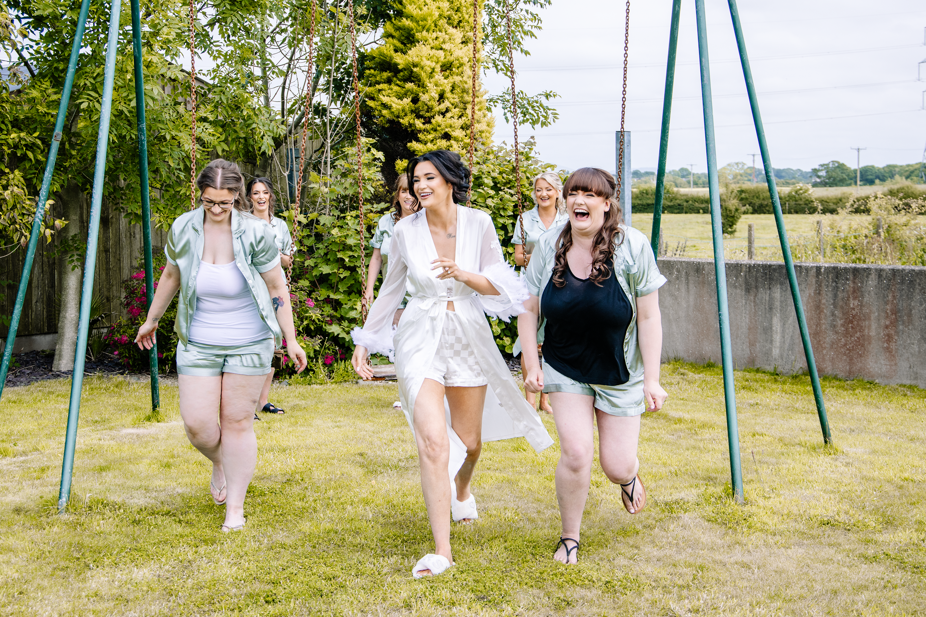 Christina and her bridesmaids 