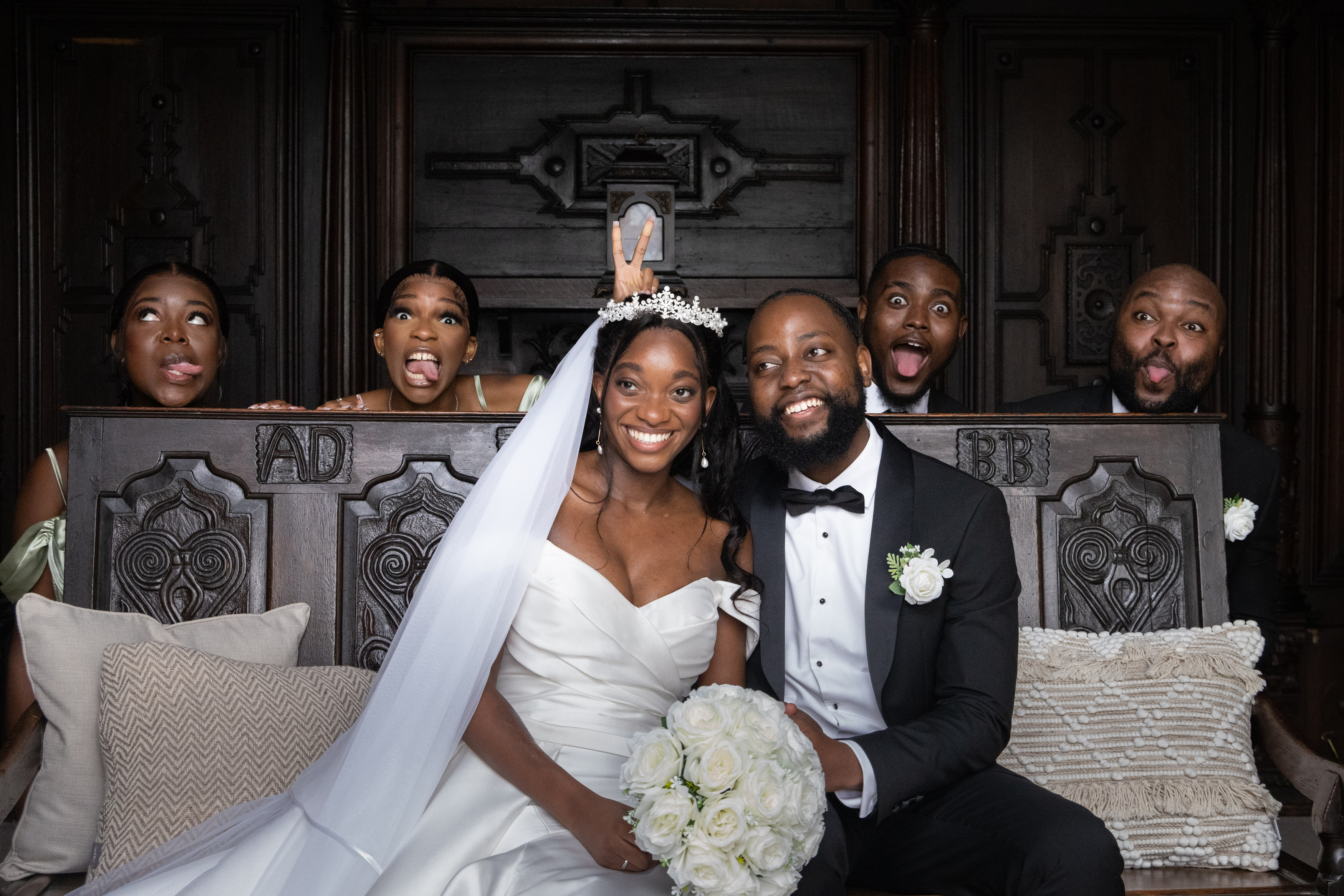 Fun wedding photos 