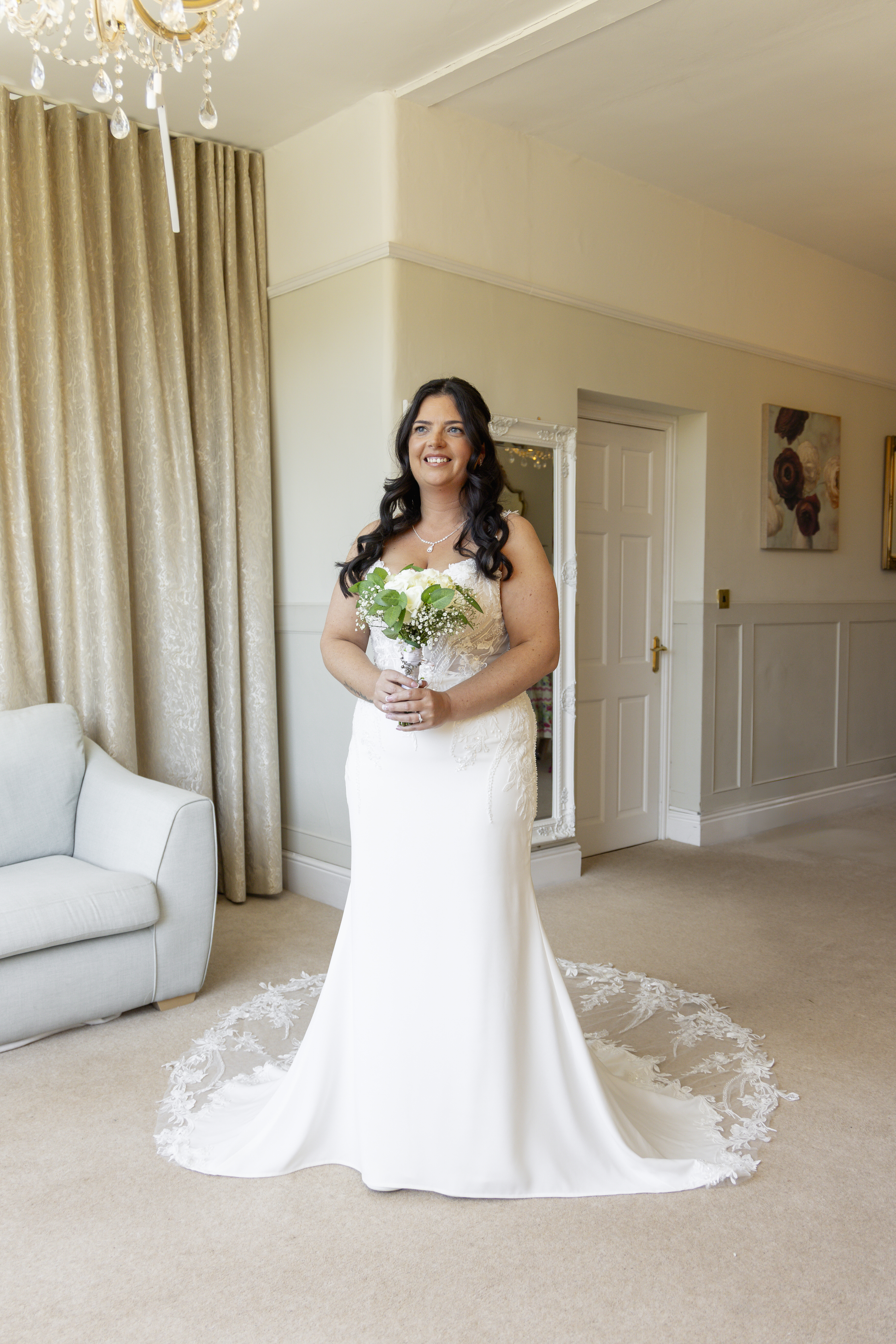 Hollie in her wedding dress 